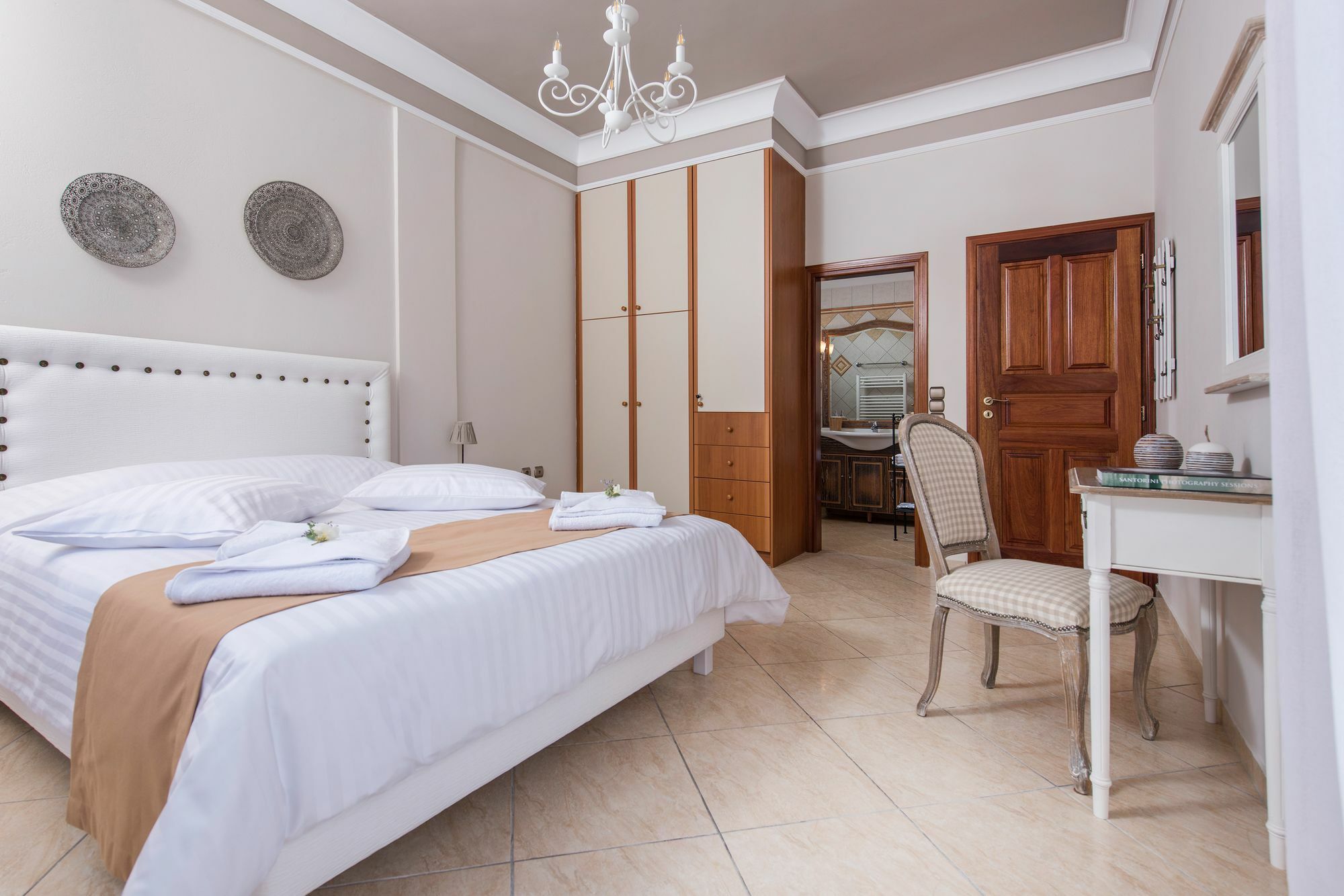Vineyard Exclusive Suites Akrotírion エクステリア 写真